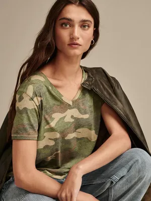 Lucky brand ultra-soft classic V-neck tee women's size medium oversized camo thumbnail 5