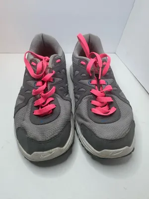 Nike Revelation 2 Athletic Shoes Size 9  thumbnail 1