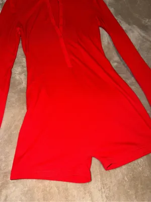 Red Long thumbnail 3