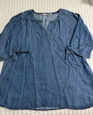 Soft Surroundings Blue Denim-Style Short Sleeve Shirt with Tie Sleeves thumbnail 1