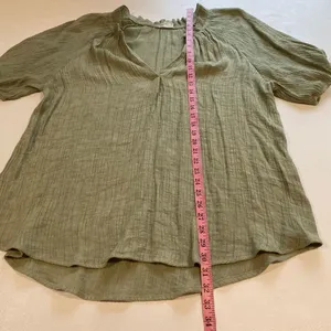 Blu Pepper Perch Sage Green Crinkle Tunic Blouse V Neck 3X Plus Size thumbnail 7