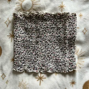 Brandy Melville Tube Top thumbnail 4