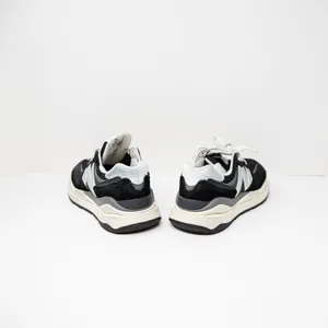 New Balance Women's W5740SLB 57/40 Black Sea Salt W5740SLB Low Top Sneakers 8.5 thumbnail 3