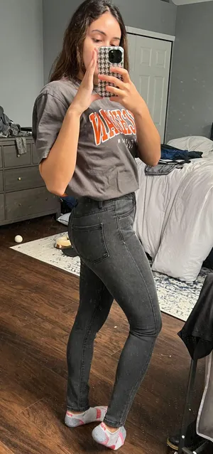 Never Worn Black Skinny Jeans thumbnail 3