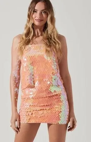 ASTR the Label BNWT Peach Sequin Luxoria Top + Darby Skirt Outfit Sz M Festival thumbnail 1