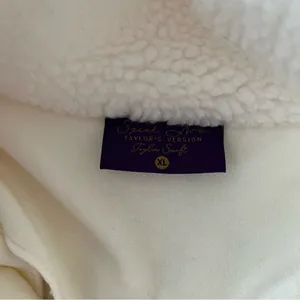 taylor swift fleece thumbnail 5
