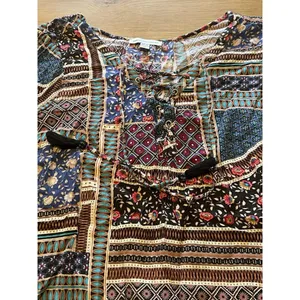 American Eagle Flounce Floral Patch Short Sleeve Lace Up Top Size Sz Small‎ Boho thumbnail 10