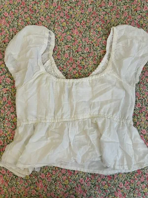 Hollister White Top thumbnail 3