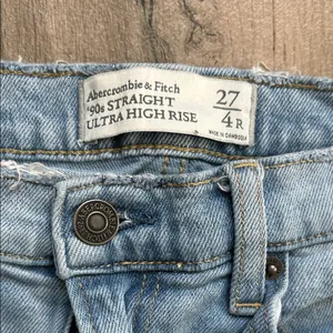 Abercrombie & Fitch Light Blue 90s straight ultra High Rise Jeans thumbnail 2