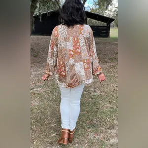 Haptics Country Bliss Patchwork Boho Blouse Floral Paisley Size Large thumbnail 4