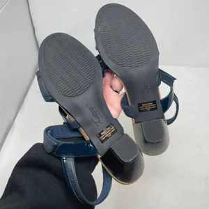 Trotters “Marvie” Navy Blue Leather Heeled Hook & Loop Sandals Women’s 8.5 Wide thumbnail 8