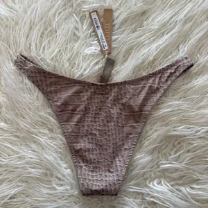 Skims Swim Cheeky Tanga Bottom Dune Crocodile Print Size Large thumbnail 7