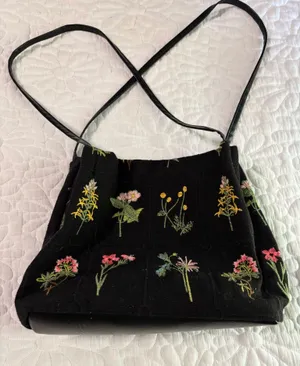 Women’s black floral embroidered bag thumbnail 2