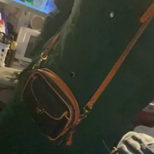 Dooney & Bourke ‘vintage’ thumbnail 8