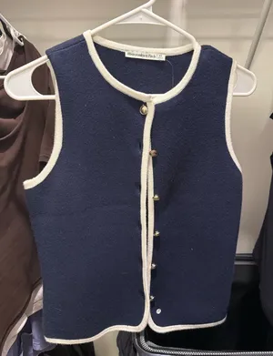 Abercrombie The Mara Crew Sweater Vest Navy thumbnail 1