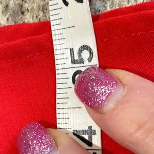 Liantly red V thumbnail 5