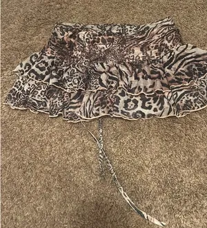 Shein Skirt Mini Print thumbnail 2
