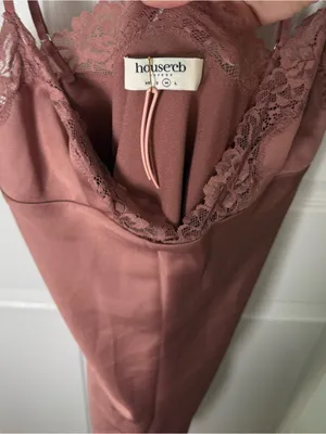 House of CB Nia Rose Pink Satin & Lace Slip Dress M thumbnail 9