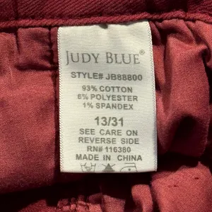 Judy Blue Jeans High Rise Straight Wide Leg Front Seam Minimalist Burgundy 13/31 thumbnail 4