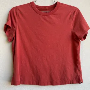 Lululemon Crop Short Sleeve Tee T-Shirt Women's Athleisure XS/ Small Brick Rust thumbnail 1