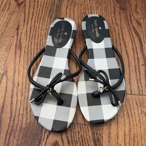 Kate Spade Black Check Print Plaid Thongs Flip Flops Sandals Leather size 7.5 thumbnail 2