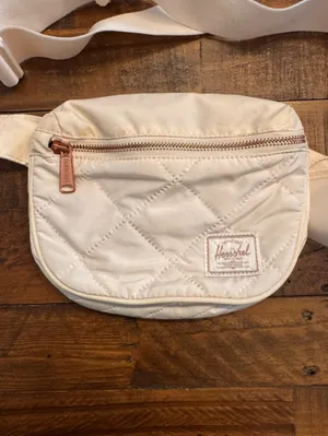 HERSCHEL x STAR‎ WARS Quilted 2L Hip Pack thumbnail 3