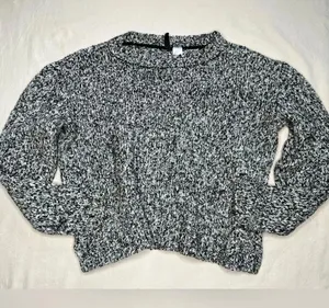 H&M Divided Black Marled Knit Pullover Crop Sweater Size M Long Sleeve thumbnail 10