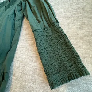 Tuckernuck Pomander Place Dress M Ceci Smocked‎ Long Sleeve Green Tiered Boho thumbnail 5