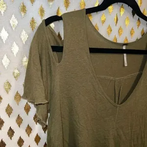 Free People Bittersweet Cold Shoulder Gold Green Short Sleeve Top blouse size XS thumbnail 5