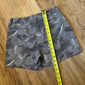 Nike Golf Dri-FIT Shorts Black White Optical Wave‎ Print Womens 2 thumbnail 3