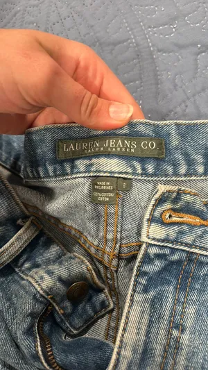 Levi’s Jean shorts thumbnail 3