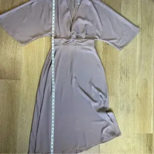 Asos Dress Woman's Size 4 Dusty Rose Bat Wing 3/4 Sleeve V-Neck‎ Knee Length thumbnail 11