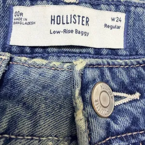Hollister Low-Rise Baggy Jeans Womens 00R W24 Regular Blue Denim 100% Cotton thumbnail 6