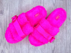 UGG Fluffita Pink Slippers wool fluffy slipper shoes sandals size 8 hot pink thumbnail 2