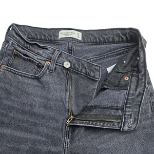 Abercrombie & Fitch 90s Relaxed High Rise Jeans Size 27 4 Washed Black Raw Hem thumbnail 4