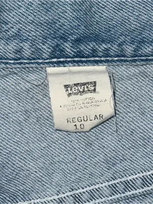 Vintage Levis Relaxed Fit Denim Mid Thigh Shorts 10 / 28 Light Wash Cotton Jorts thumbnail 5