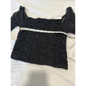 Jolie and Joy Women Sz:L Cropped Ruched Black Bodice Stretch Sheer Mesh Sleeves thumbnail 2
