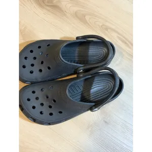 Crocs Classic Clogs Black M 5 W 7 Unisex Slip On Water Shoes Comfort thumbnail 3