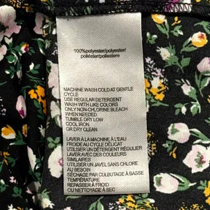 H by Halston Top Ditsy Floral Peter Pan Collar Lace Trim Cottage Button Black Medium thumbnail 4