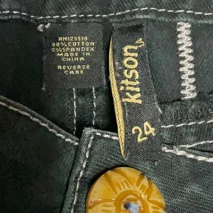 Kits on Blue Size 24 thumbnail 3