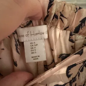 House of Harlow 1960 Pink Tropical Satin Pajama Set‎ Shorts Small Womens thumbnail 6