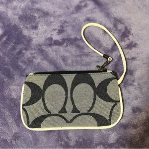 Coach Signature C Logo Black and Cream Wristlet thumbnail 3
