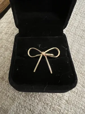 Women’s Gorgeous Golden Bow tie Ring Size 7 Gold thumbnail 1
