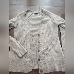 Cardigan in beige size Medium cute details by American Eagle thumbnail 1