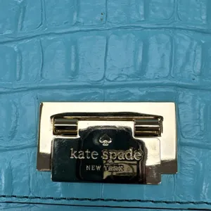 Kate Spade New York Turquoise Croc Embossed Leather Crossbody Clutch Purse thumbnail 3