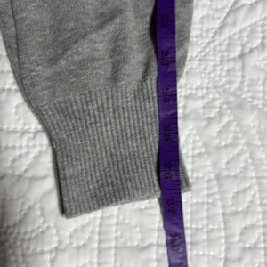Abercrombie Cozy Gray Sweatpants thumbnail 8
