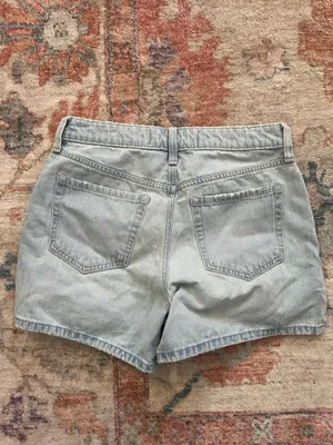 Hollister High Rise Relaxed Jean Shorts thumbnail 2