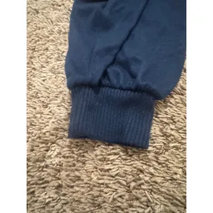 Cropped Sweatshirt‎ Women's Medium Navy thumbnail 4