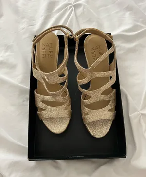 Naturalizer Diana Gold Glitter Heels thumbnail 2