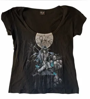 RARE Vintage Y2K Trick Fairies Skulls Graphic Black Baby Tee Hot Topic Goth thumbnail 1